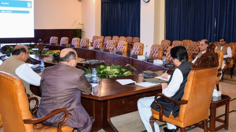 Immigration and Passport Office gives departmental briefing to Khyber Pakhtunkhwa Governor at Governor House