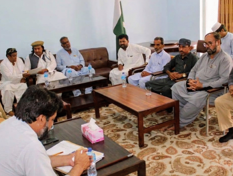 DPO Tank consults with scholars and elders on peaceful conduct of Muharram-ul-Haram
