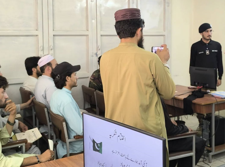 Fourth batch of Orakzai Traffic Police Training School concludes