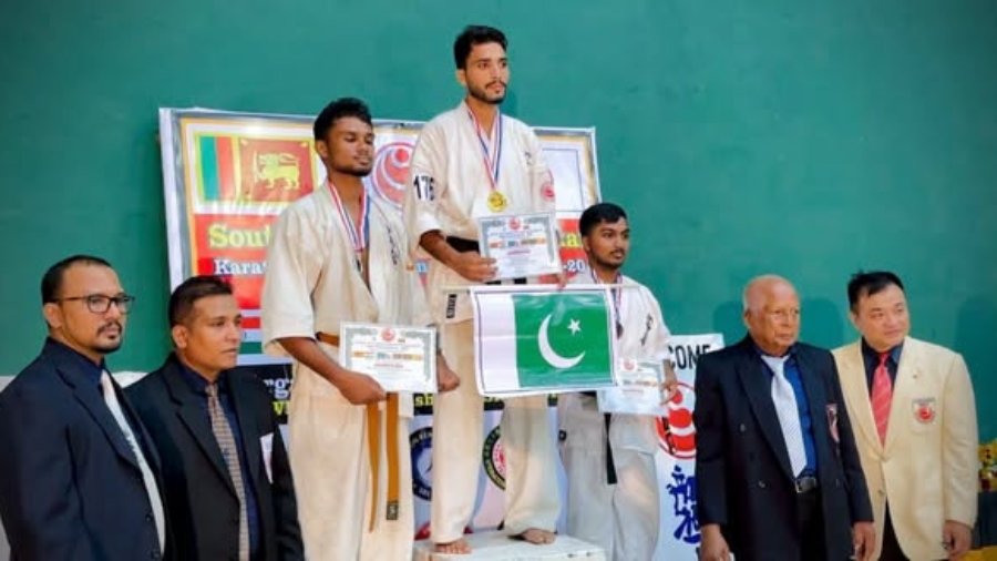 Ceremony in honor of Khyber Pakhtunkhwa karate player Shamsul Arifeen, who won gold and silver medals in Sri Lanka
