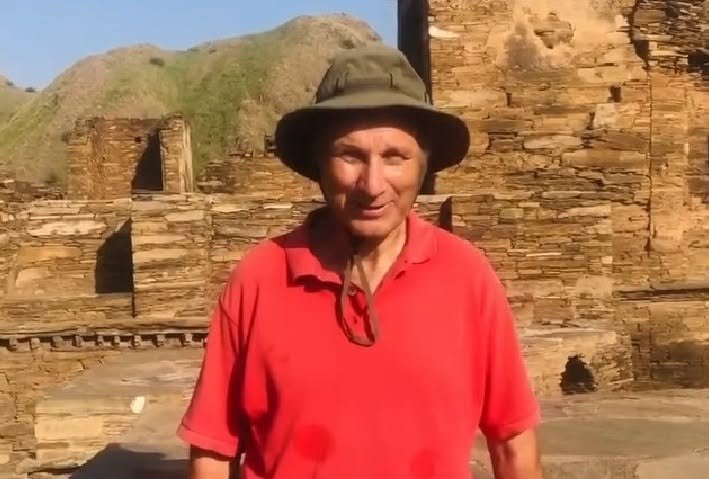 Mardan: British tourist visits Takht Bhai's historic UNESCO World Heritage Site